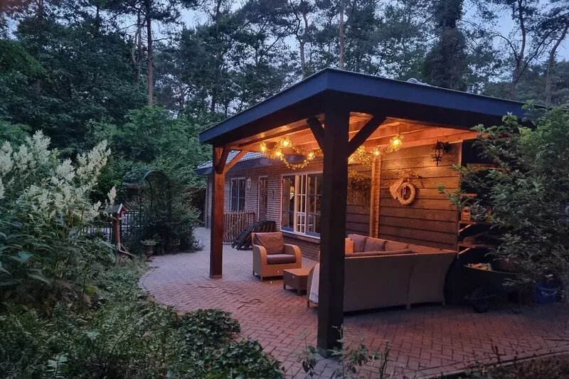 Lovely house near the forest and heath in Otterlo