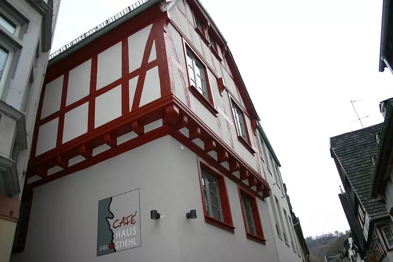 Modern apartment in a historic half-timbered house for up to 16 people