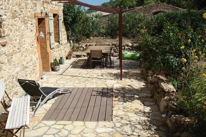 Character house with private pool in Albas for 10 people