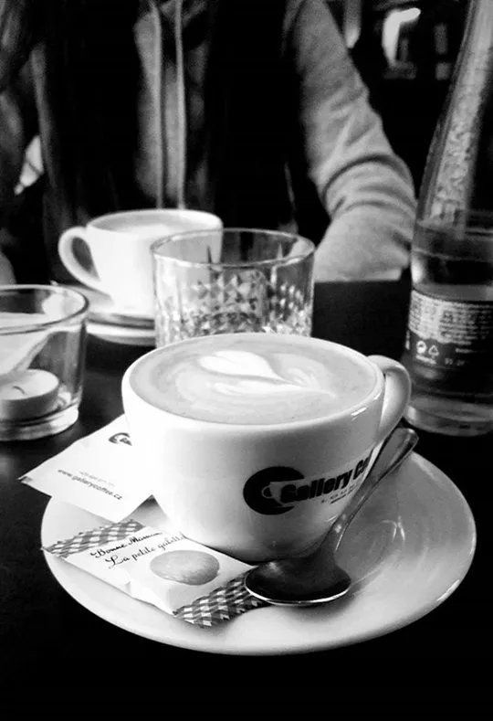 Gallery Coffee, Lounge