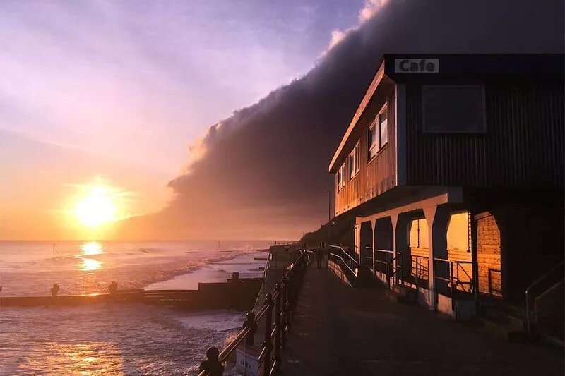 Beautiful Cottage by the Sea. Enhanced Cleaning luxury space unlimited free WiFi