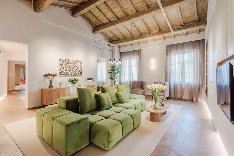 Casa Silvestro Modern Spacious 3 Bedrooms Luxury Apartment inside the Walls of