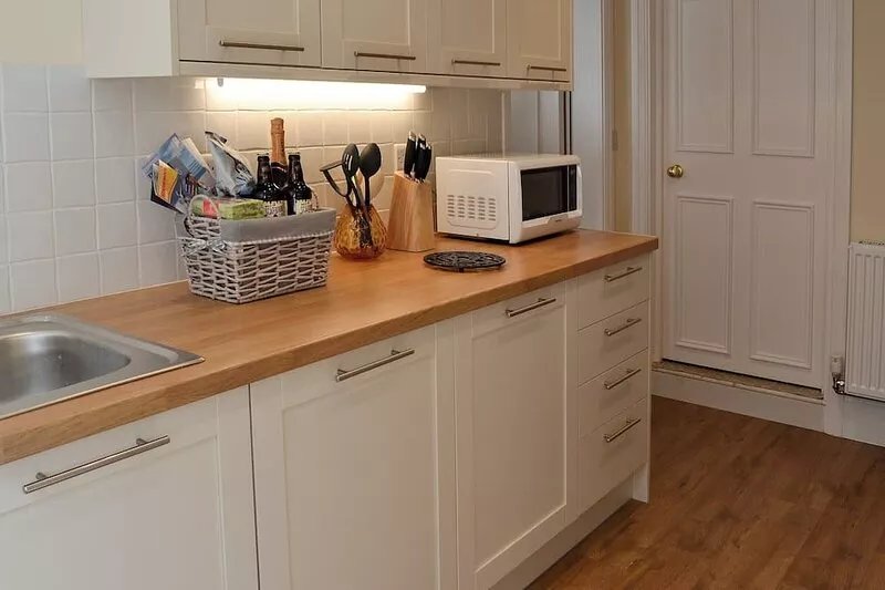 5 bedroom accommodation in Scarborough