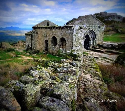Ruinas Da Igreja De Sao Miguel