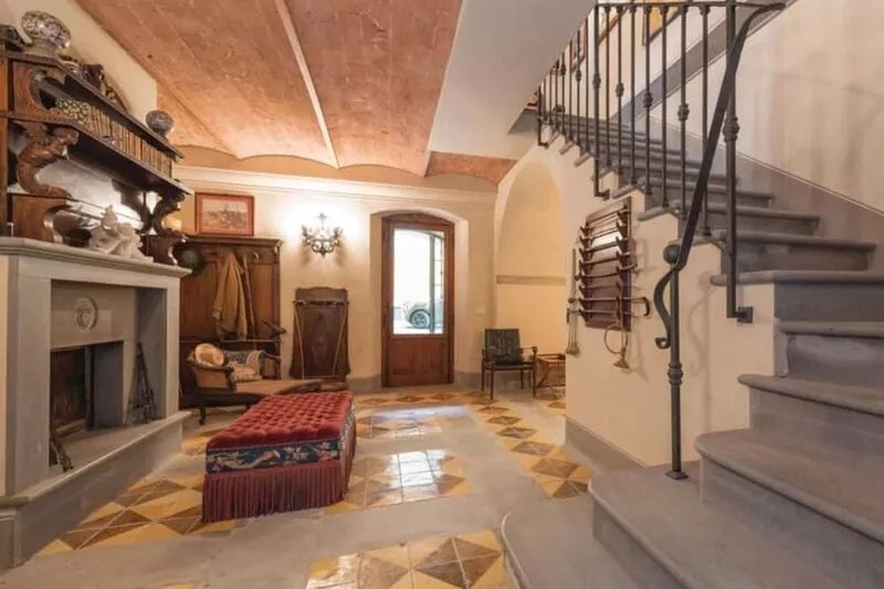 Villa in Poggiolo-salaiole with 6 bedrooms sleeps 12