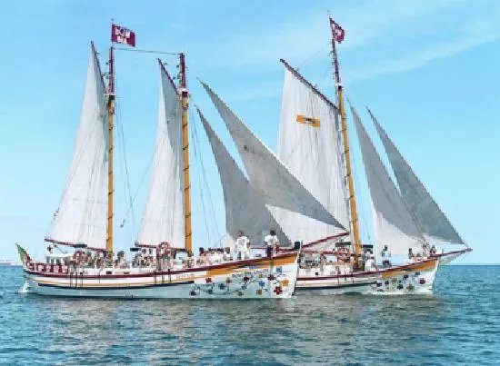 Bom Dia Boat Trips Lagos