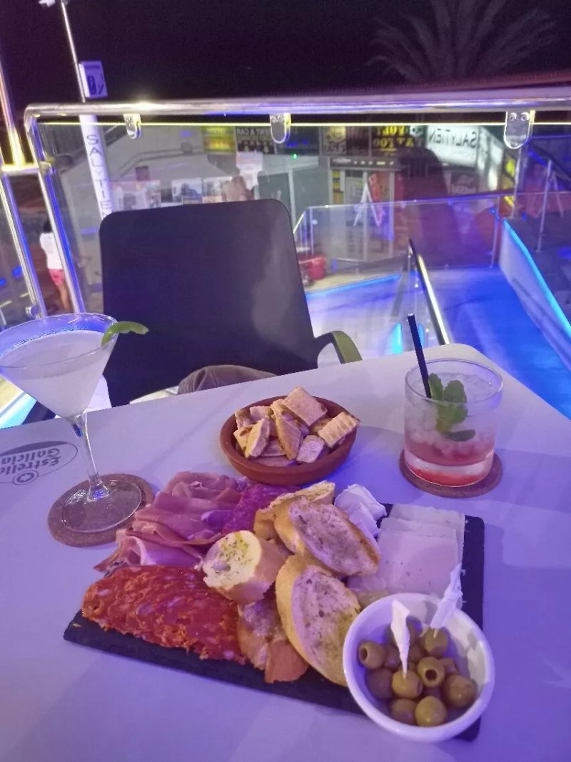 NoSe - The Cocktail Bar & The Best Tapas