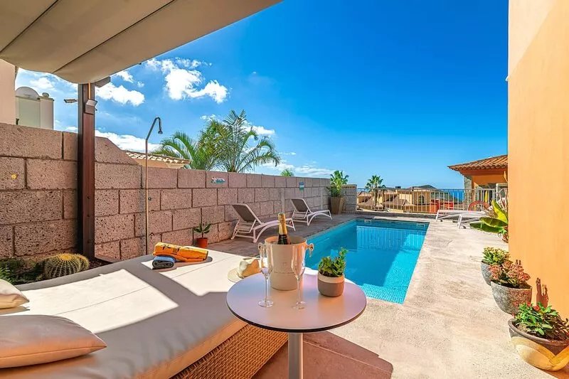 Luxury Villa del Duque in Chayofa, dream location, private pool, sea views, golf