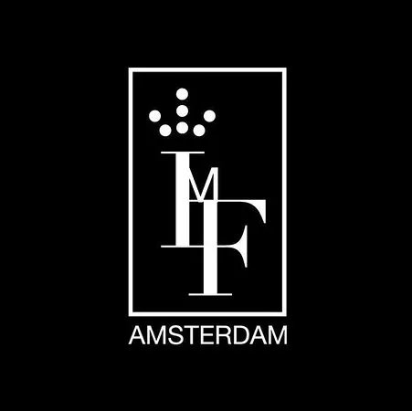 I Am Fashion Shop & Tour