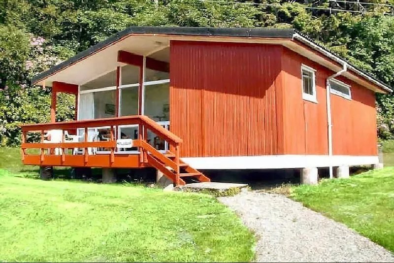 The Malabar -  a chalet that sleeps 4 guests  in 2 bedrooms