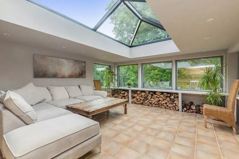 Poundgate Park Holiday House 8 Bedroom in 2 adjoining properties ,1h from London