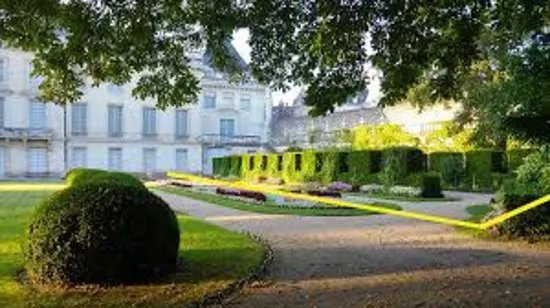 Jardin du musee des Beaux Arts (Francois Sicard)