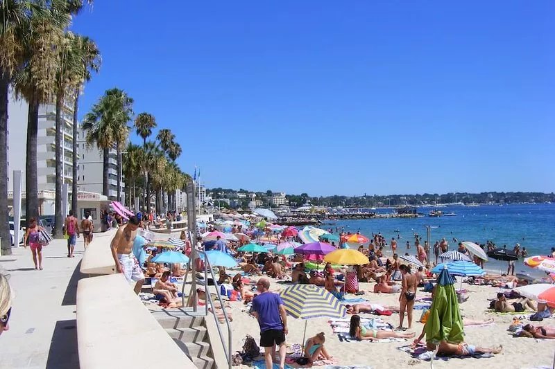 Juan Flore, Luxury Garden Apartment With Deck And Terrace, Juan Les Pins