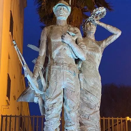 Monumento Ai Caduti Della Guardia Di Finanza