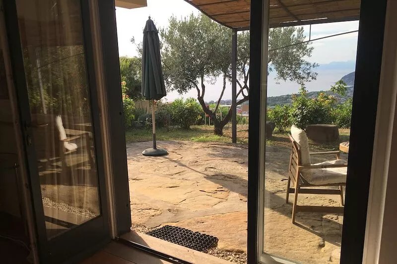 Vacation apartment with large natural stone terrace, sea view guaranteed