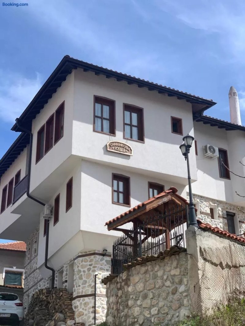Sininkova Kŭshta