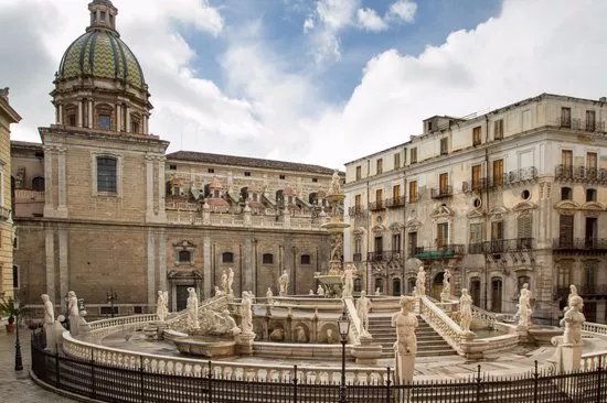 Fontana della Vergogna