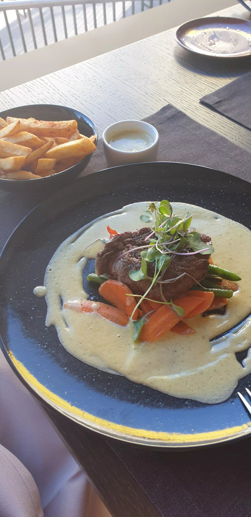 Sorella Dining & Cellar Club