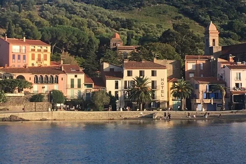Collioure - 4 bed modern villa with private heated pool and great views