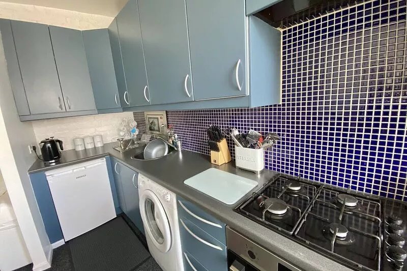 A First Floor Apartment Set Over Three Floors, Centrally Located In The Spa Town