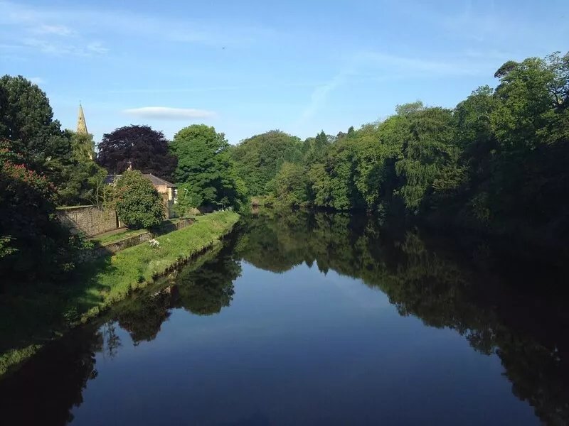 Luxury 2 bedroom apartment in the heart of Warkworth with private garden