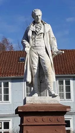 Denkmal fur Albrecht Thaer