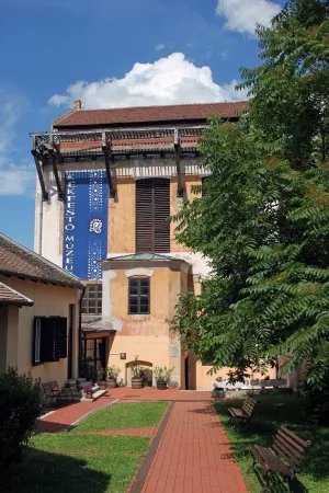 Kekfesto Muzeum - Bluedye Museum