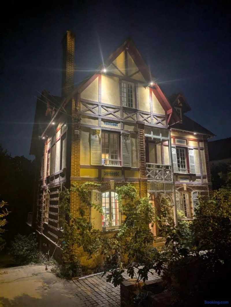 Au Bonheur des Voyageurs
