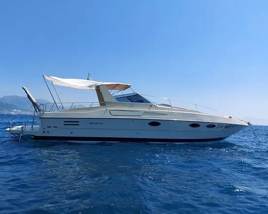 Amalfi Coast & Capri tour by Riva Bravo 38