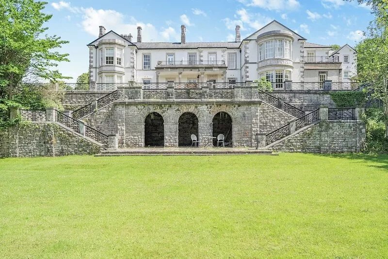 Apartment 14, Hazelwood Hall