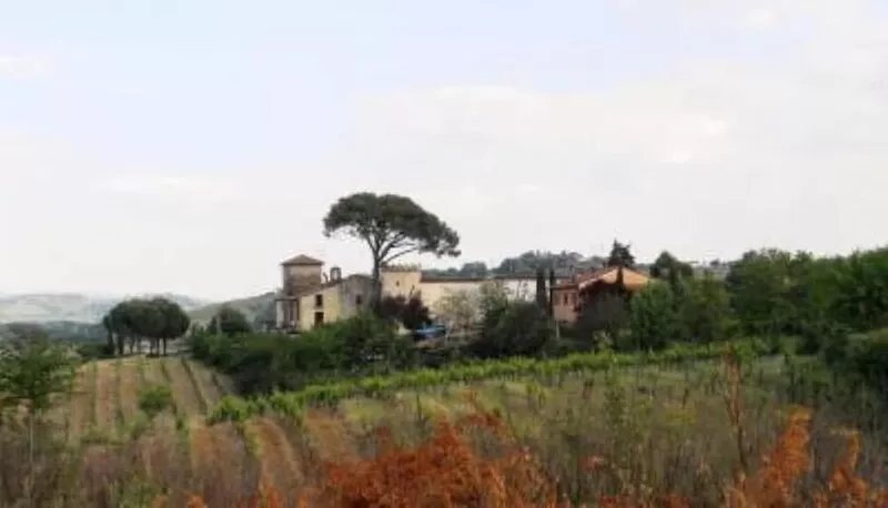Typical dwelling in the heart of the Tuscany between FLORENCE and SIENA