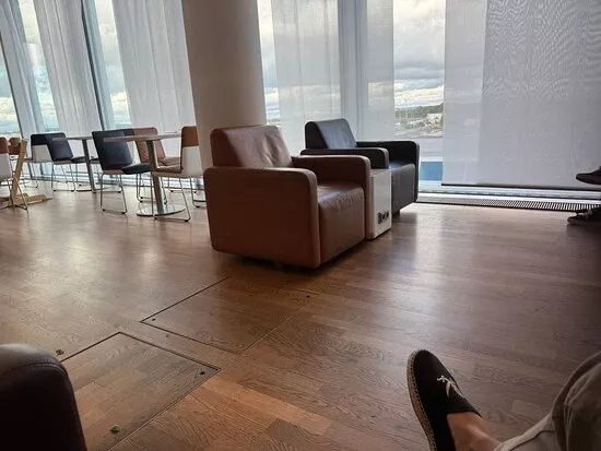 Lufthansa Business Lounge