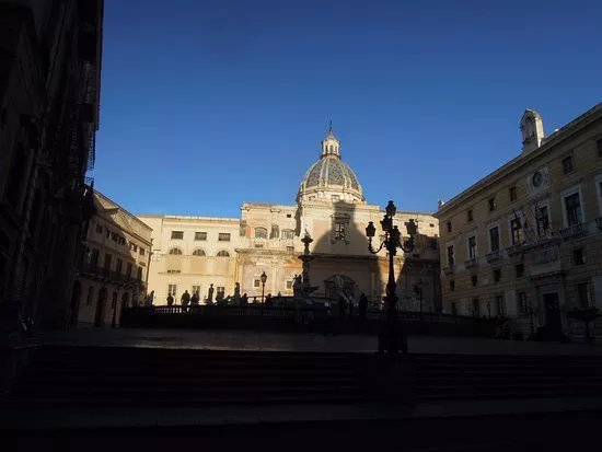 Palazzo delle Aquile (o Pretorio)