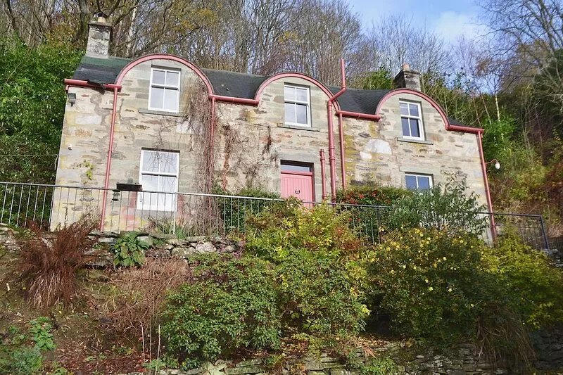 Set in the grounds of Castle Menzies, it is in a great location for exploring