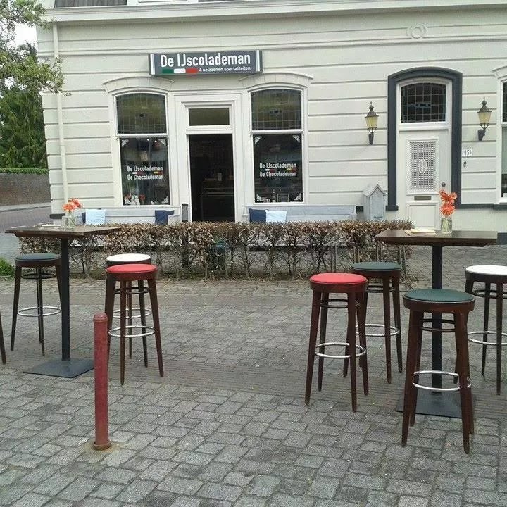 De IJscolademan