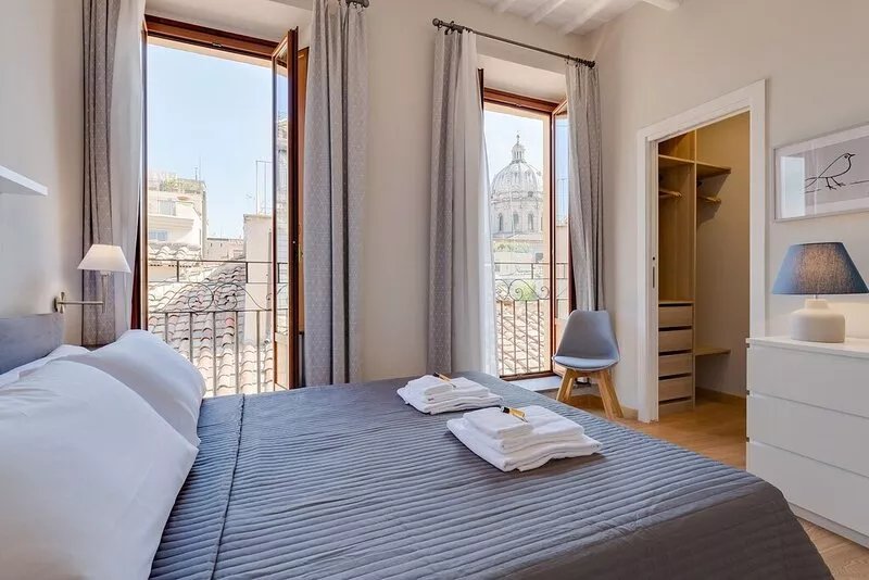Grotta Pinta 11 | Bright and spacious in the center of Rome