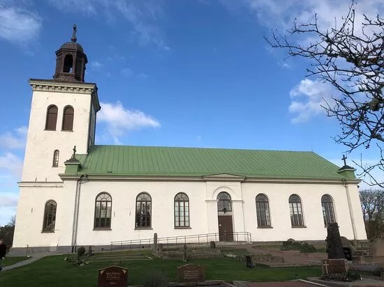 Tolo Kyrka