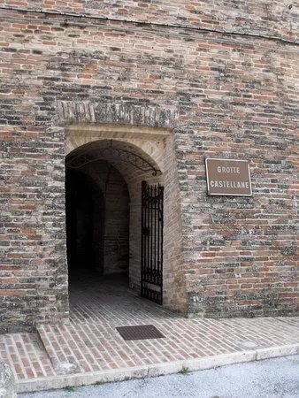 Le Grotte Castellane
