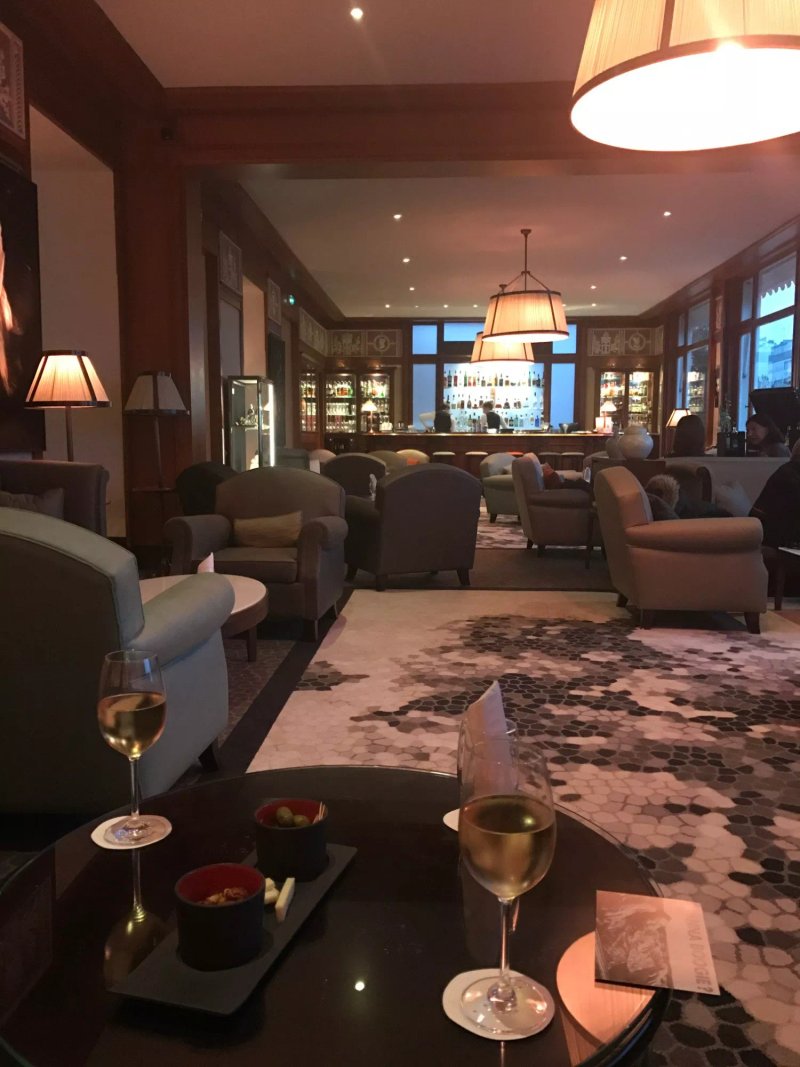 Le Bar Marie Louise