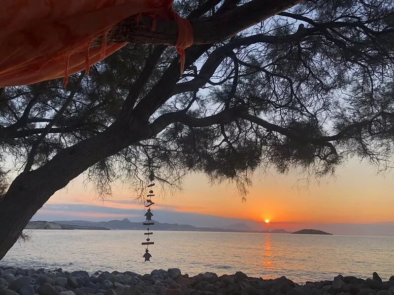 Marvelous sunset sea view from the garden, minutes from stunning sandy beaches