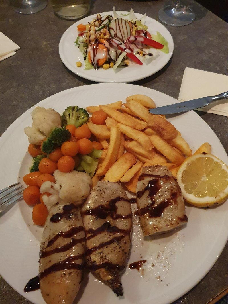 ARA - Eiscafe und Pizzeria