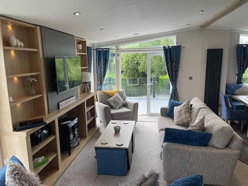 Indulgence Lakeside Lodge i3 is prime location with a private fishing peg and