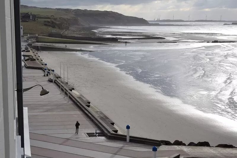 EXCEPTIONAL SEA FRONT VIEW. FULLY RENOVATED WIFI