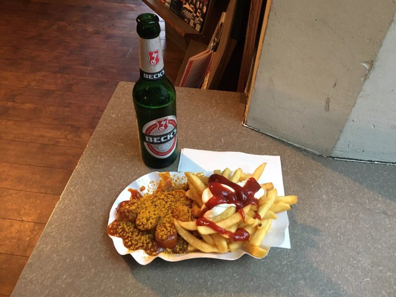 Schmitt Foxy Food
