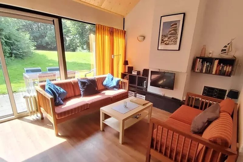 House,  child-friendly, quiet location by the sea with WLAN/Wifi and dishwasher