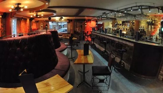 Bar Brunel