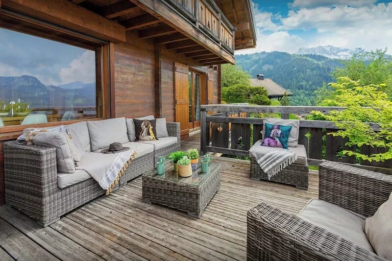 Chalet Isatys - family alpine stay for 9 with great views - OVO Network