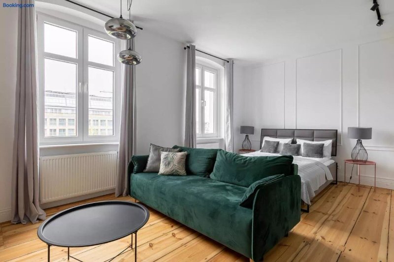 Stylish Studio Poznan Old Town by Renters