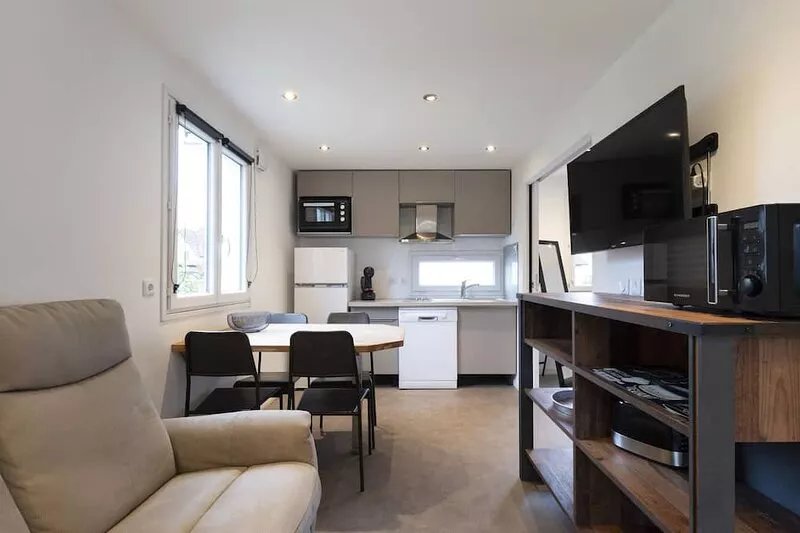 Chalet de Romy : Charming 2 bedroom chalet (with terrace and air conditioning)