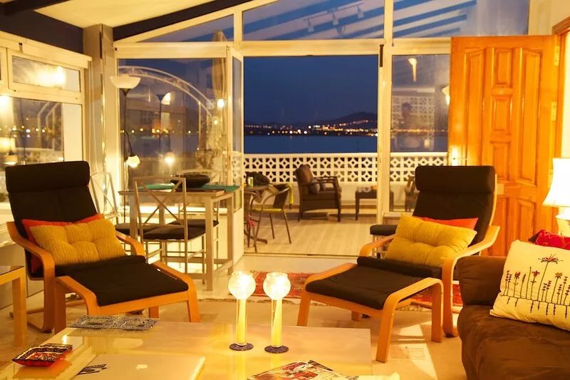Villa with pool, terrace and private garden on the beach